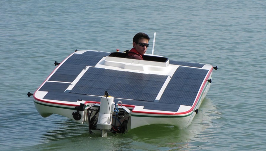 napelemes solar boat